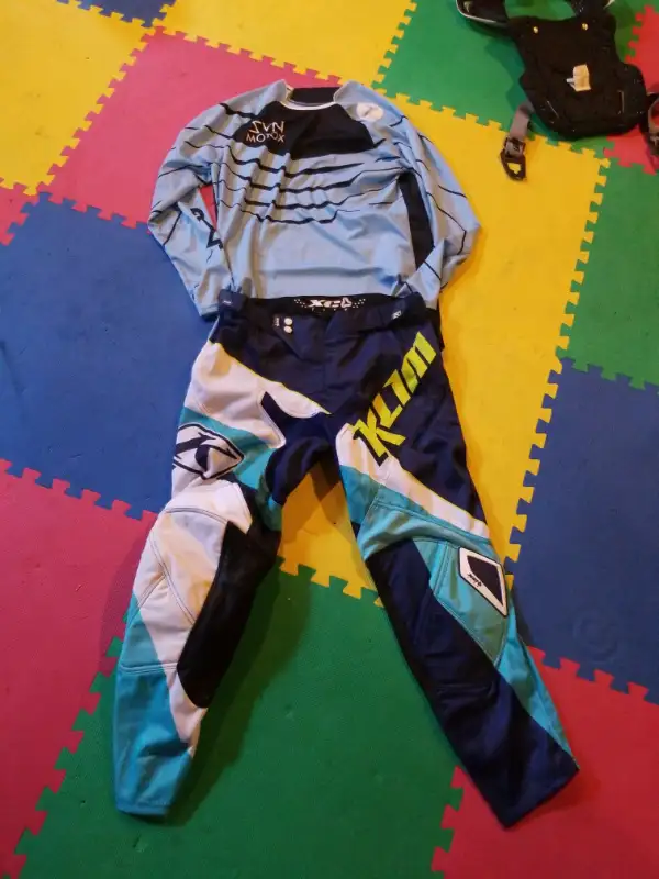 Klim XC Lite pants 34 SVN motox jersey medium in Other in Barrie - Image 2