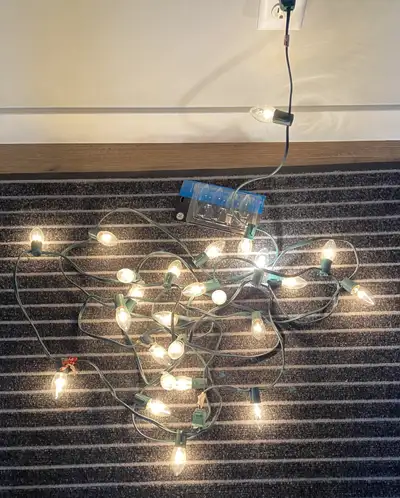Indoor/Outdoor Set of 25 String Lights, Connectable - Clear, View more