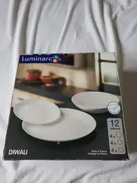 Luminarc Diwali plates 
