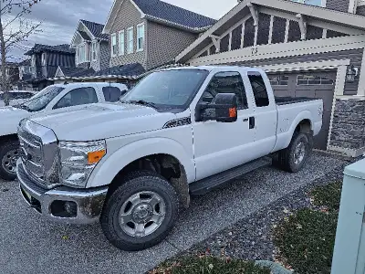 2014 Ford F-350 4WD SuperCab, Clean title, Low Mileage
