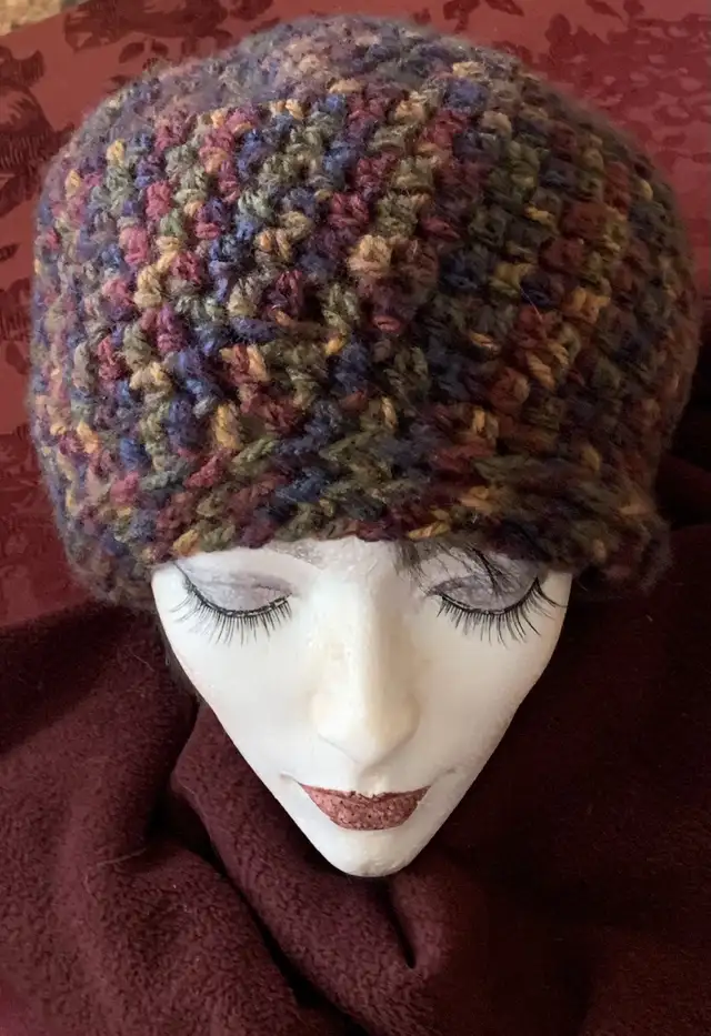 Crocheted (Slightly/Super) SLOUCHY HATS! Crafted by me! NEW! in Women's - Tops & Outerwear in Hamilton - Image 3