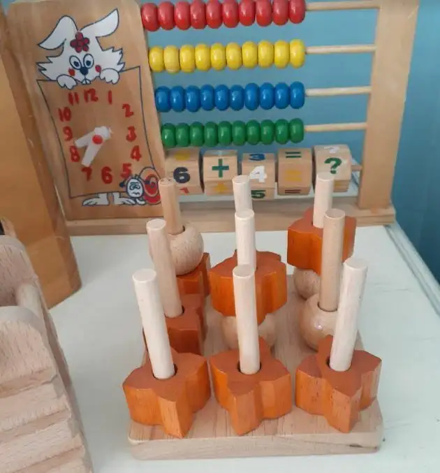 Vintage wooden educational toys - shapes, math, time in Toys & Games in Markham / York Region - Image 4