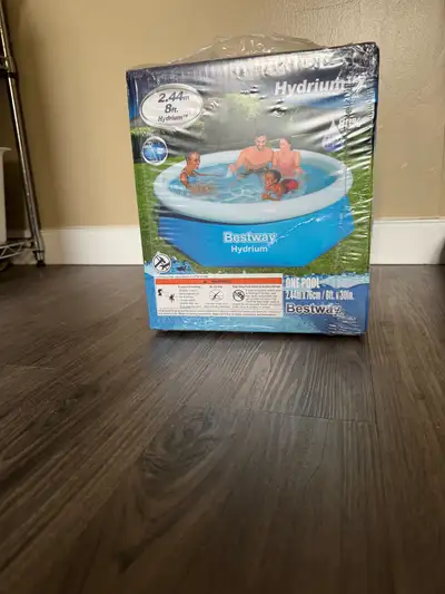 Pump up swimming pool New never been used in original package Text only 639 998 9850