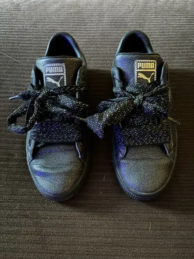 Girls Size 4 Sneakers , View more