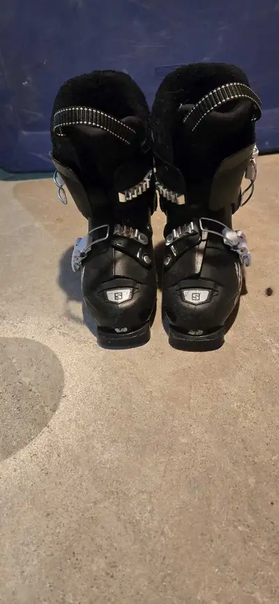 Kids ski boots - size 20.0 (13-1 childs size), View more