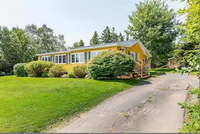 UTILITIES INCLUDED Available Now!! Check out this year-round rental in Bay Fortune! This 2 bedroom,...