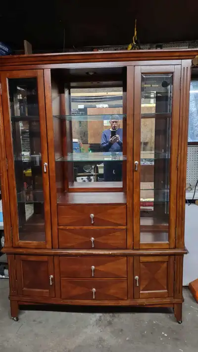 Étagère curio, View more