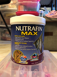 Nutrafin Max Tropical Fish Flakes (Large, 215 g)
