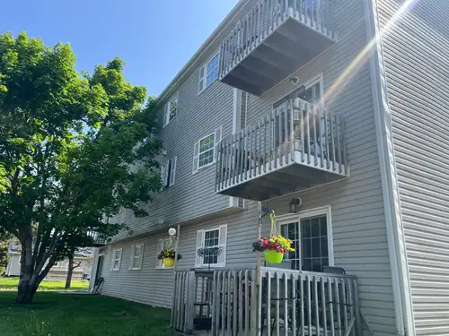 Heat Included, 2 bedroom available August 1st at 20 Nevada in beautiful Summerside PEI. Deposit $400...