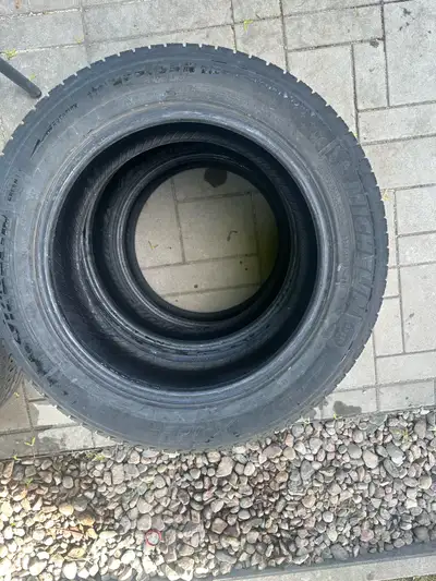 Set of 3 Michelin X-Ice winter tires. • Size: 225/55R18 • Brand: Michelin • Quantity: 3 tires • Wint...