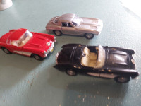 3 1/39 scale diecast Corvettes