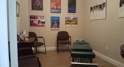Room for rent in a 25 year established Chiropractic and wellness clinic in North Oakville. Our top R...