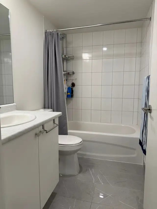 High-Floor River View Condo Room • 2-Min Weston GO/UP Express • in Room Rentals & Roommates in City of Toronto - Image 3