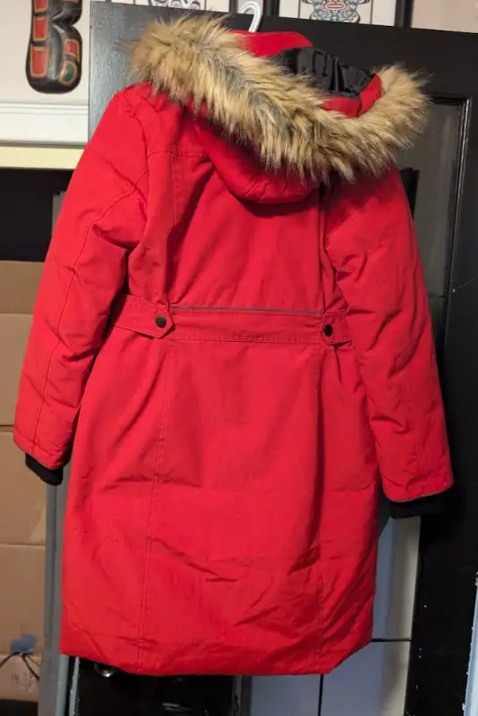 Woman's Medium Full Length Parka in Great Shape in Women's - Tops & Outerwear in City of Halifax - Image 3