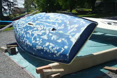 Older Laser sailboat wanted for restoration project. Please respond with location of boat.
