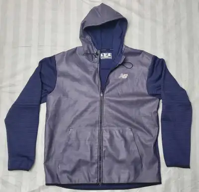 New balance Heat running jacket size mens XL, View more