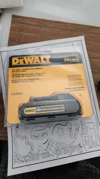 *NEW* DEWALT 20V MAX Battery, Compact (DCB203)
