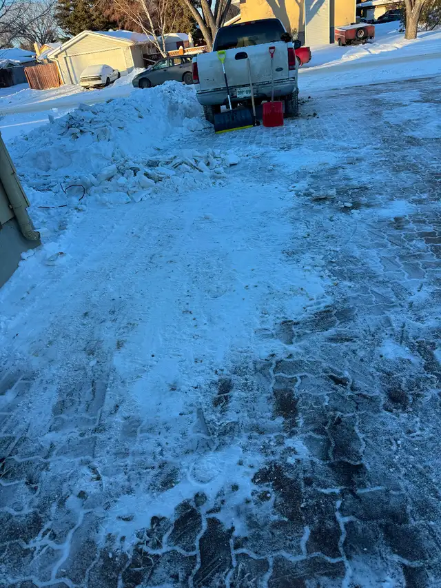 Snow removal services606841955912273924