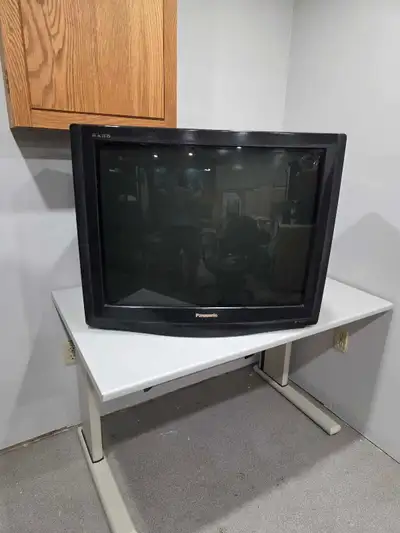 Panasonic gaoo 32 inch tv , View more