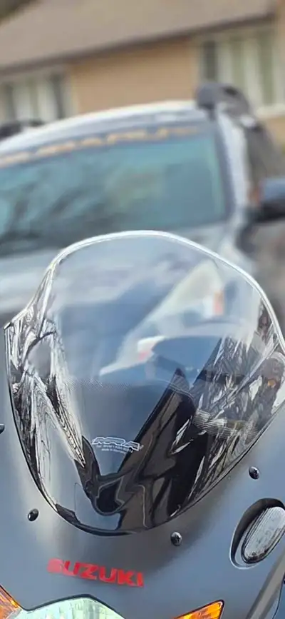 MRA Germany windscreen Almost new Was 200+ $ total Gsxr 600/750 2011-2025