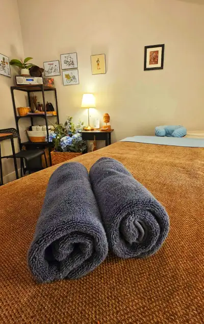 Male Massage Therapist in Calgary (Killarney SW) Member of the Massage Therapy Association of Albert...