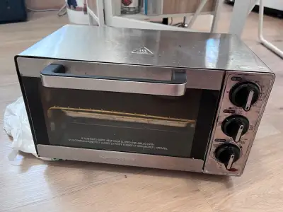 Used mini oven - free sandwich bags!!!, View more