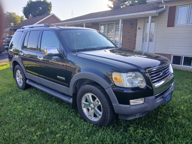 Ford eplorer xlt 2006 — photo 2