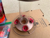 Hummingbird feeder and mix - excellent condition $25 obo