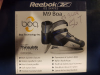 Size 9 Reebok M9 B0A mens ice skates never worn