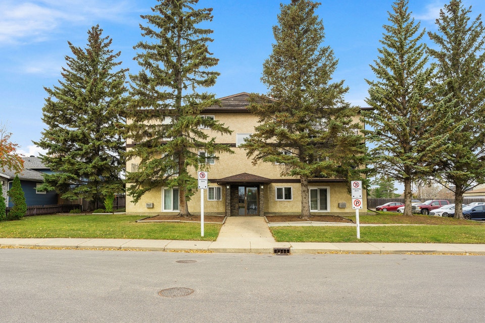 2 Bedroom Apartment in Great Crescent Acres location 1
