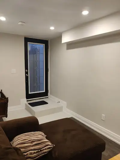 Legal Modern Furnished Basement - $1450/$1500 - utilities incld