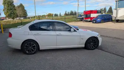 I am looking at possibly selling or trading this 2009 bmw 328i the car is fully loaded with leather...