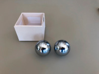 SET Of CHINESE  BAOLDING  BALLS