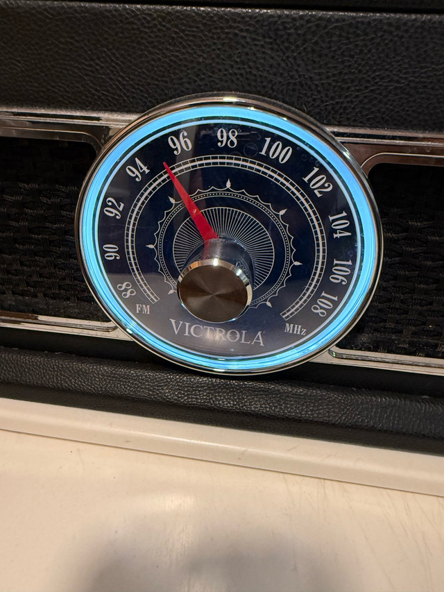 VICTROLA BLUETOOTH 4 IN 1  RECORD PLAYER in General Electronics in Brantford
