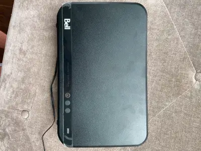 Bell Home Hub 3000 Sagemcom Fast 5566 modem and router. Pick-up in Downtown Toronto preferred.