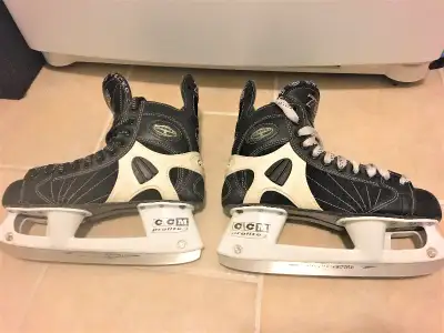 CCM SUPER TACKS 759 Hockey Skates Men's 8.5-9US (also fits women 9.5-10US) Patins PRO Lite 3 Stainle...