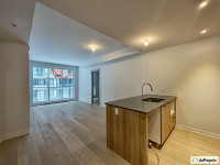 NEW 4 1/2 Condo in Griffintown w/ Interior Parking, Pool & Gym