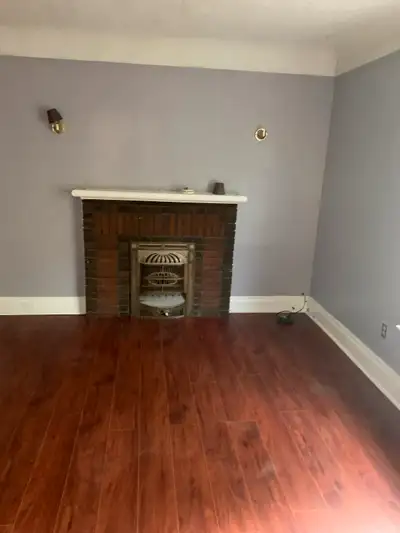Live 5 minutes walk to the Falls !! Very large 2 bedroom