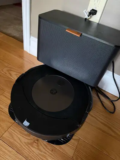 This is a j9+ combo but not original docking station ! Works great just have no use for it anymore !...