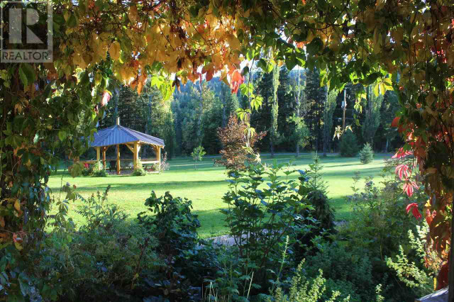 Acreage with Full Services, Workshop & Gazebo in Commercial & Office Space for Sale in Quesnel - Image 4