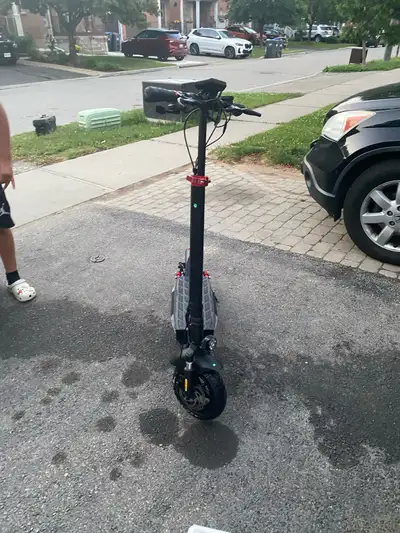 IX3 electric scooter Dual suspension Dual breaking system 40kmh top speed 45 kilometre range LED lig...