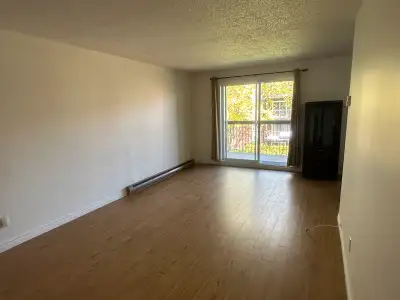 Condo 4 1/2 a luer/rent Brossard