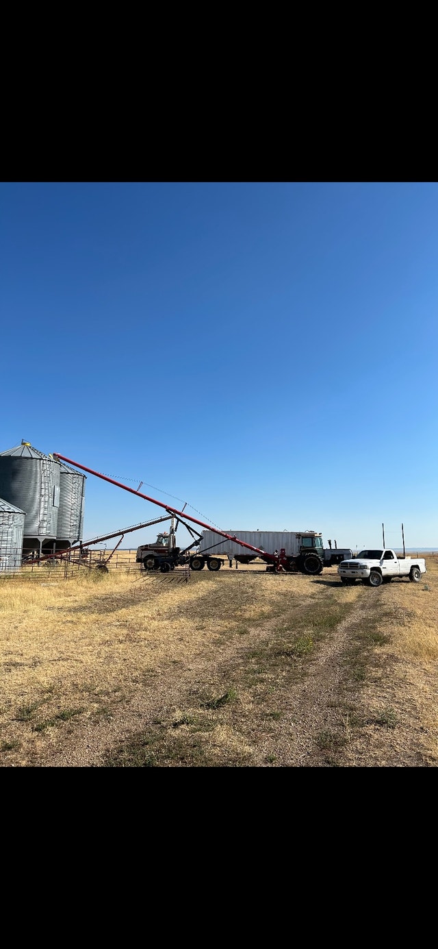 Custom combining Farming Equipment Medicine Hat Kijiji