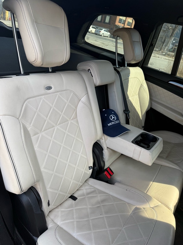Mercedes Benz GLS 450 — photo 4