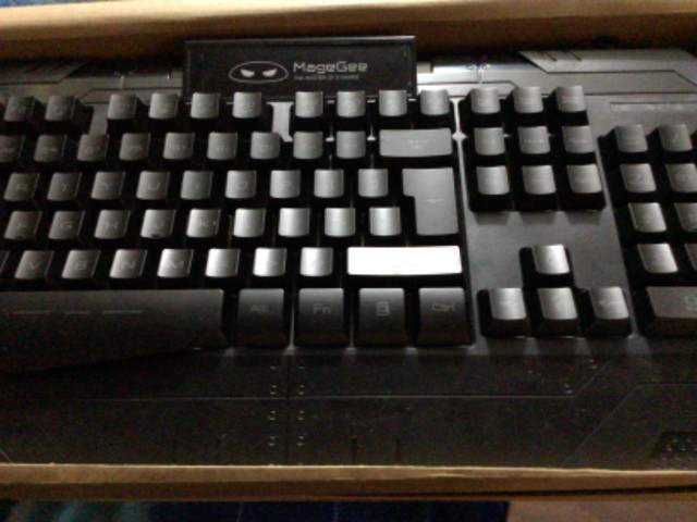 BRAND NEW MAGAGEE GAMING KEYBOARD w/WIRED MOUSE in Mice, Keyboards & Webcams in Edmonton - Image 4