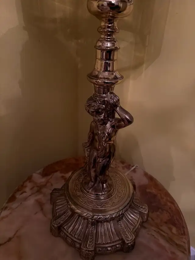 2 Vintage Brass and Glass Table Lamp in Indoor Lighting & Fans in Mississauga / Peel Region - Image 4