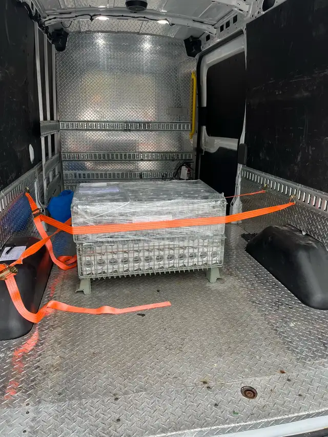 Delivery /Moving Services470945059319336964