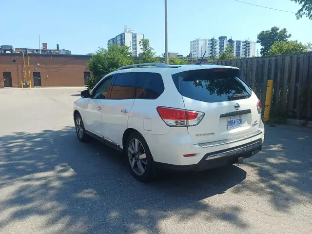 Nissan  Pathfinder528484096247736322
