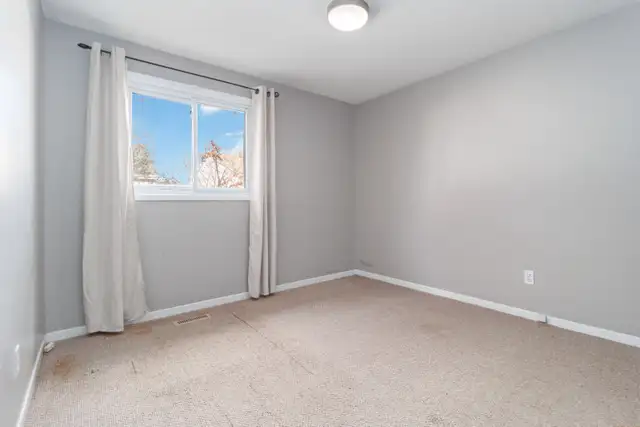 End-Unit Townhome with Basement for Rent in Heart Lake East in Long Term Rentals in Mississauga / Peel Region - Image 8