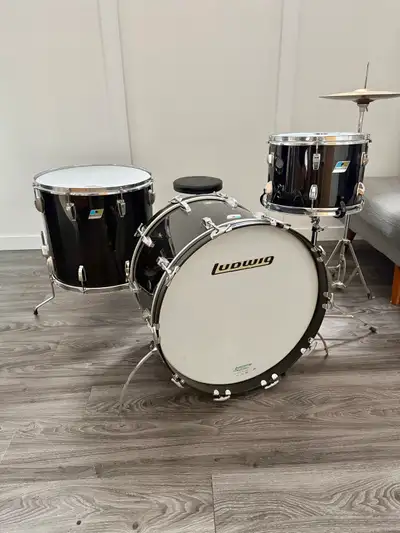 1976 Ludwig Vistalite, View more